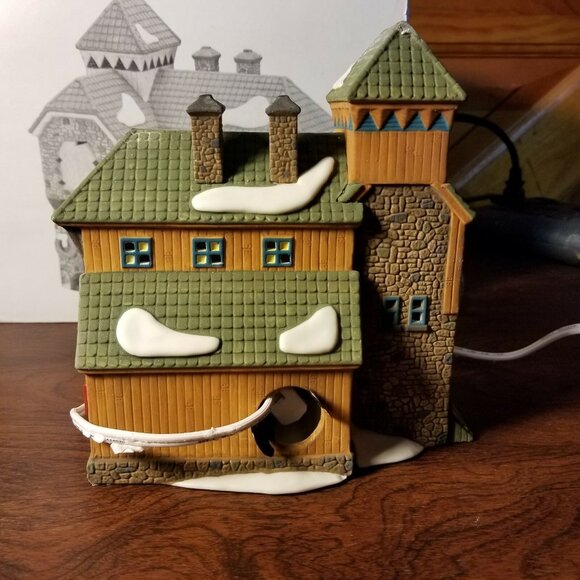 Department 56 McGrebe Cutters and Sleighs 1991 New England Village Heritage - Picture 4 of 7